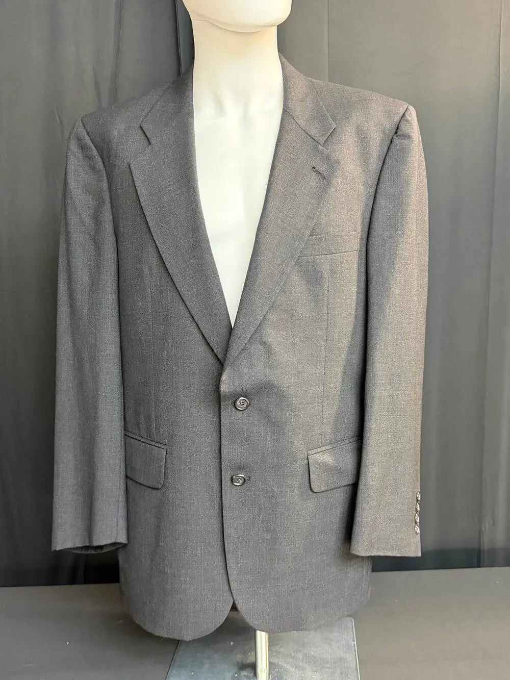 Vintage Burberrys Saks Fifth Avenue Mens Gray 100% Wool Blazer USA Made 42 44
